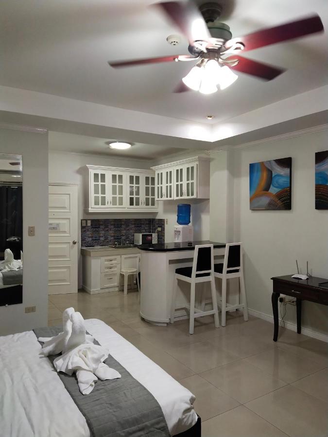 אנגלס Bourbon St Apts Condo 16 מראה חיצוני תמונה